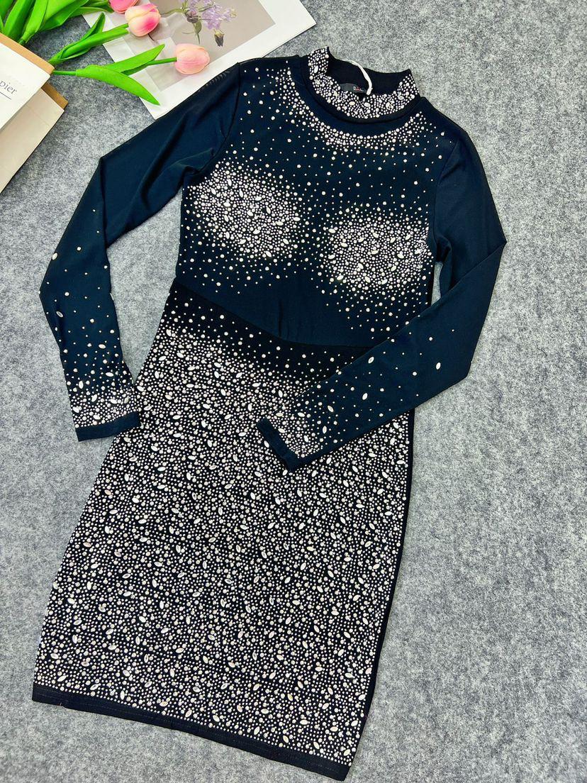 Vestido em pedrarias Duda