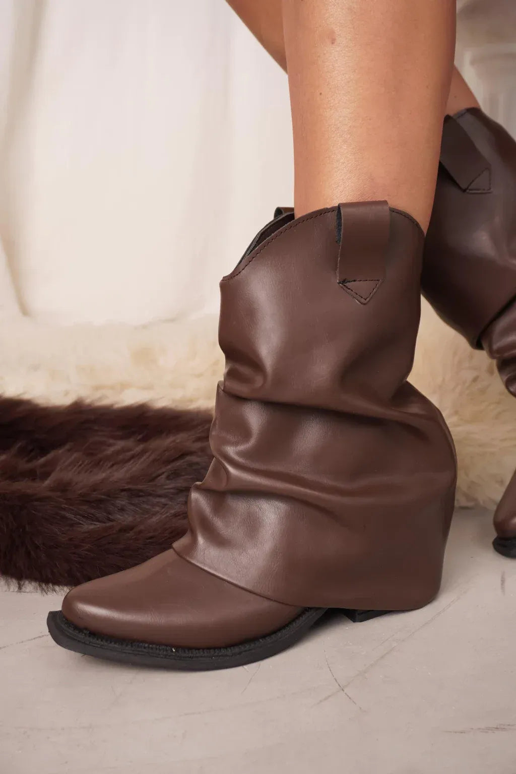 Bota Becca Chocolate